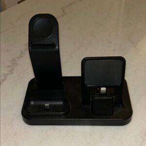 3-in-1 Black Charging Station for Electronics